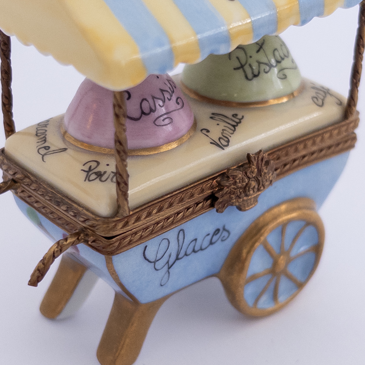 Limoges Peint Main Miniature Ice Cream Cart Box