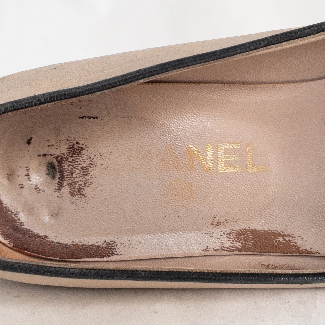 Chanel Two-Tone Diamond Pattern Cap Toe Ballet Flats