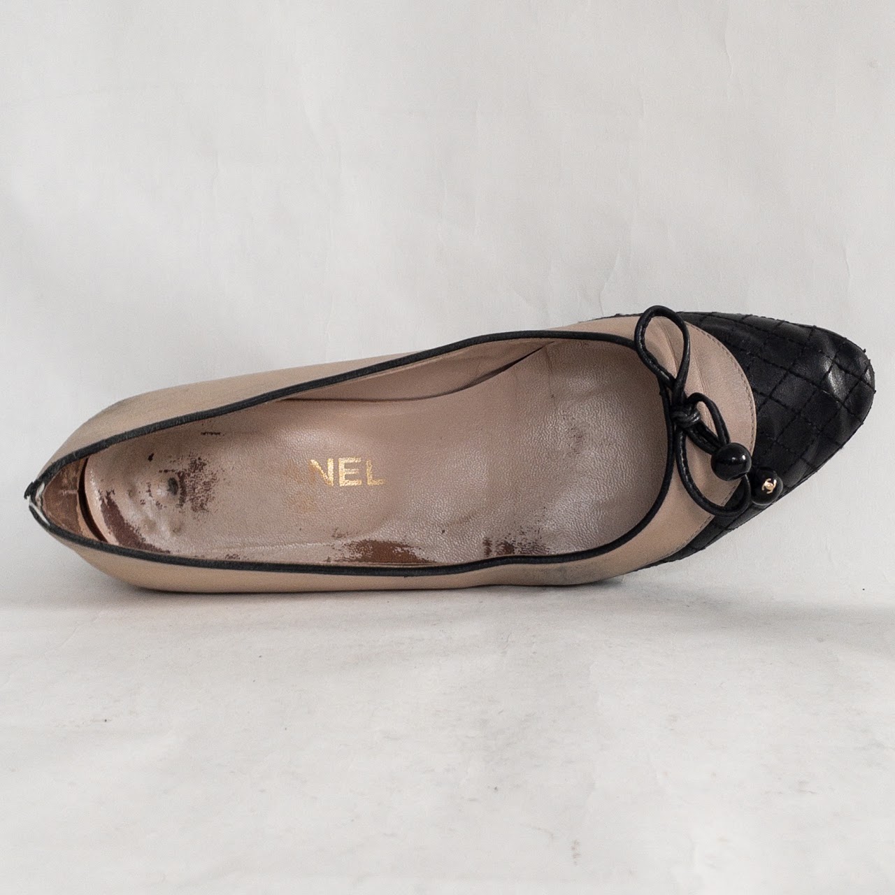 Chanel Two-Tone Diamond Pattern Cap Toe Ballet Flats