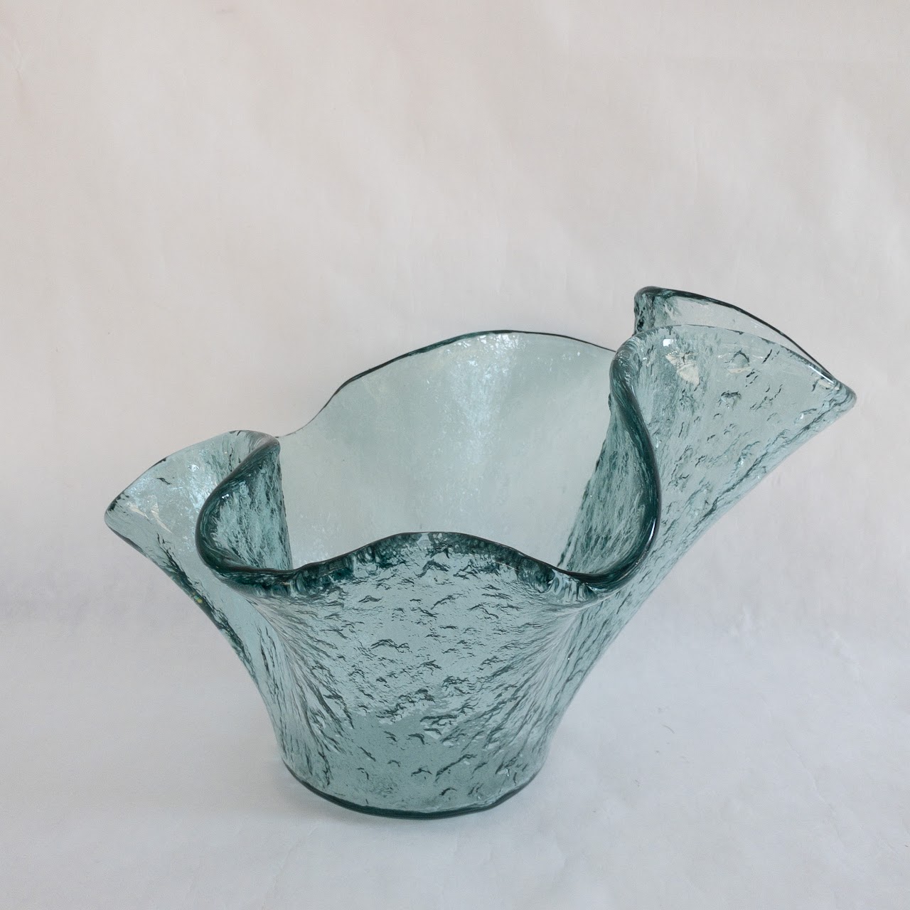 Ruffled Edge Art Glass Bowl