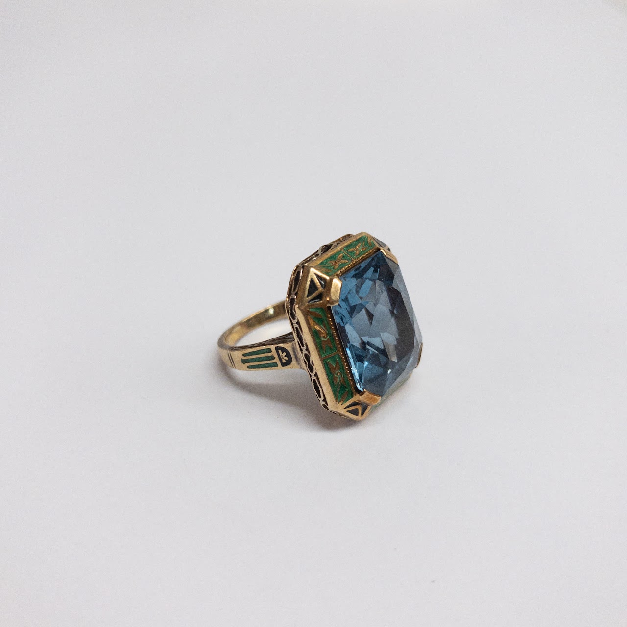 14K Gold Blue Stone & Enamel Cocktail Ring