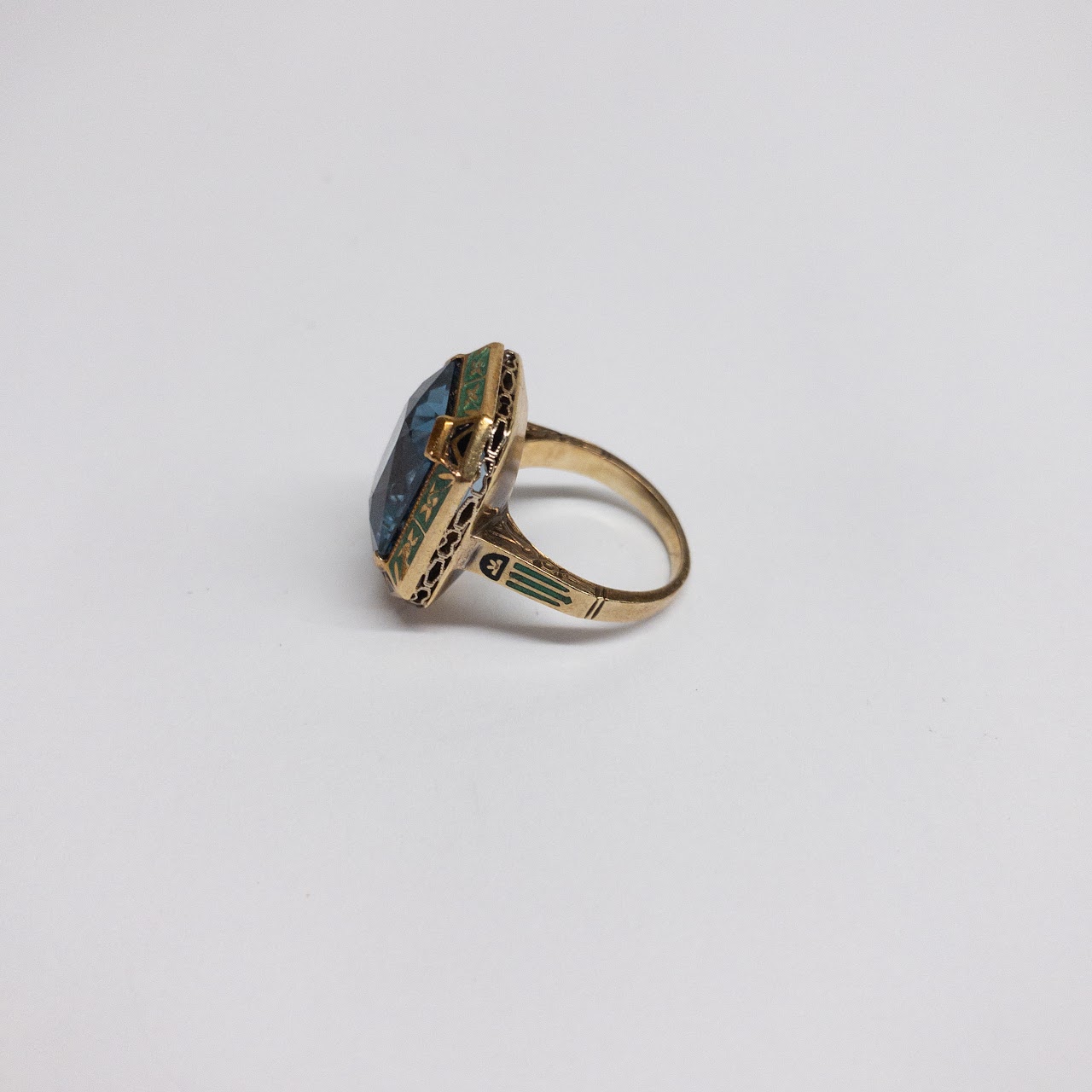 14K Gold Blue Stone & Enamel Cocktail Ring