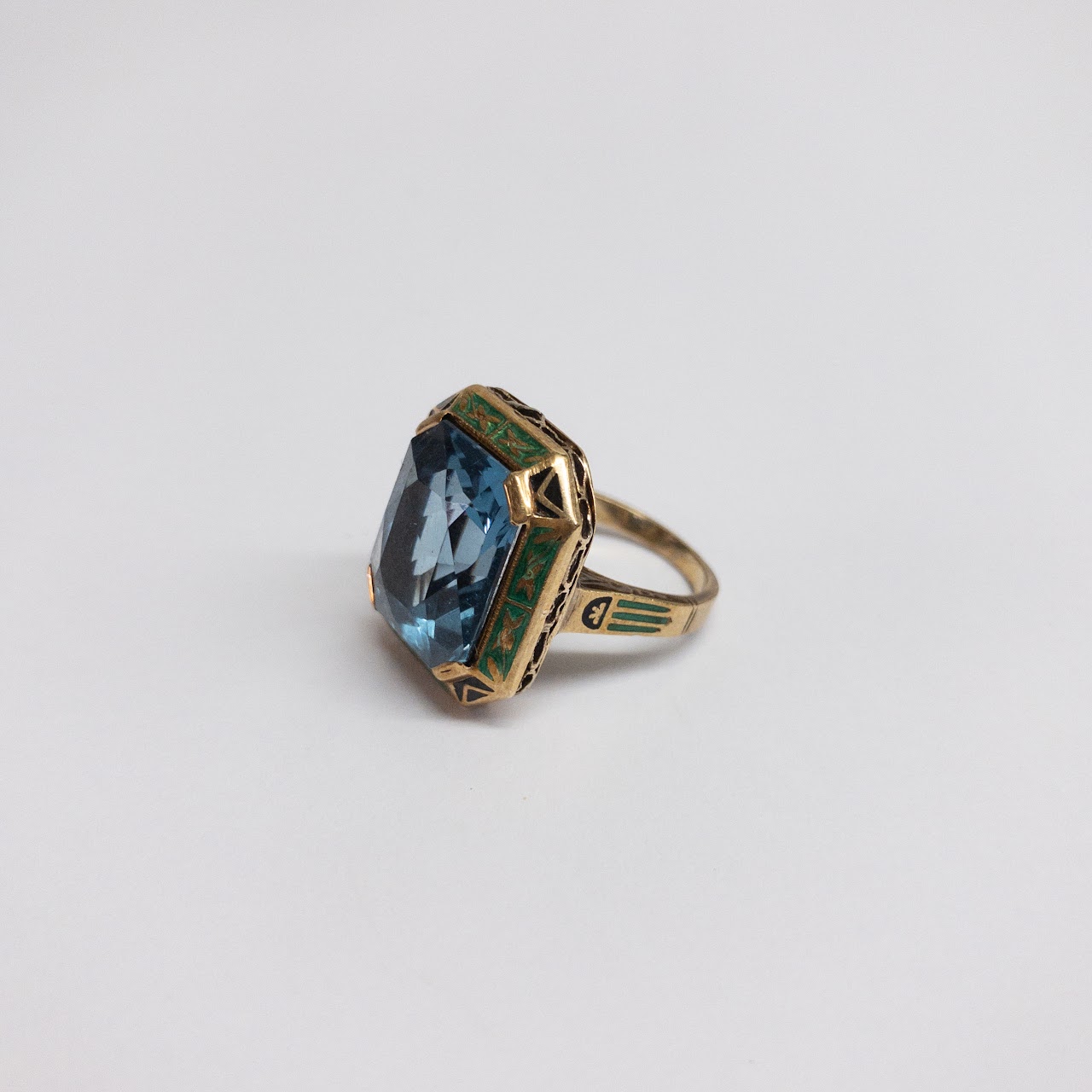 14K Gold Blue Stone & Enamel Cocktail Ring