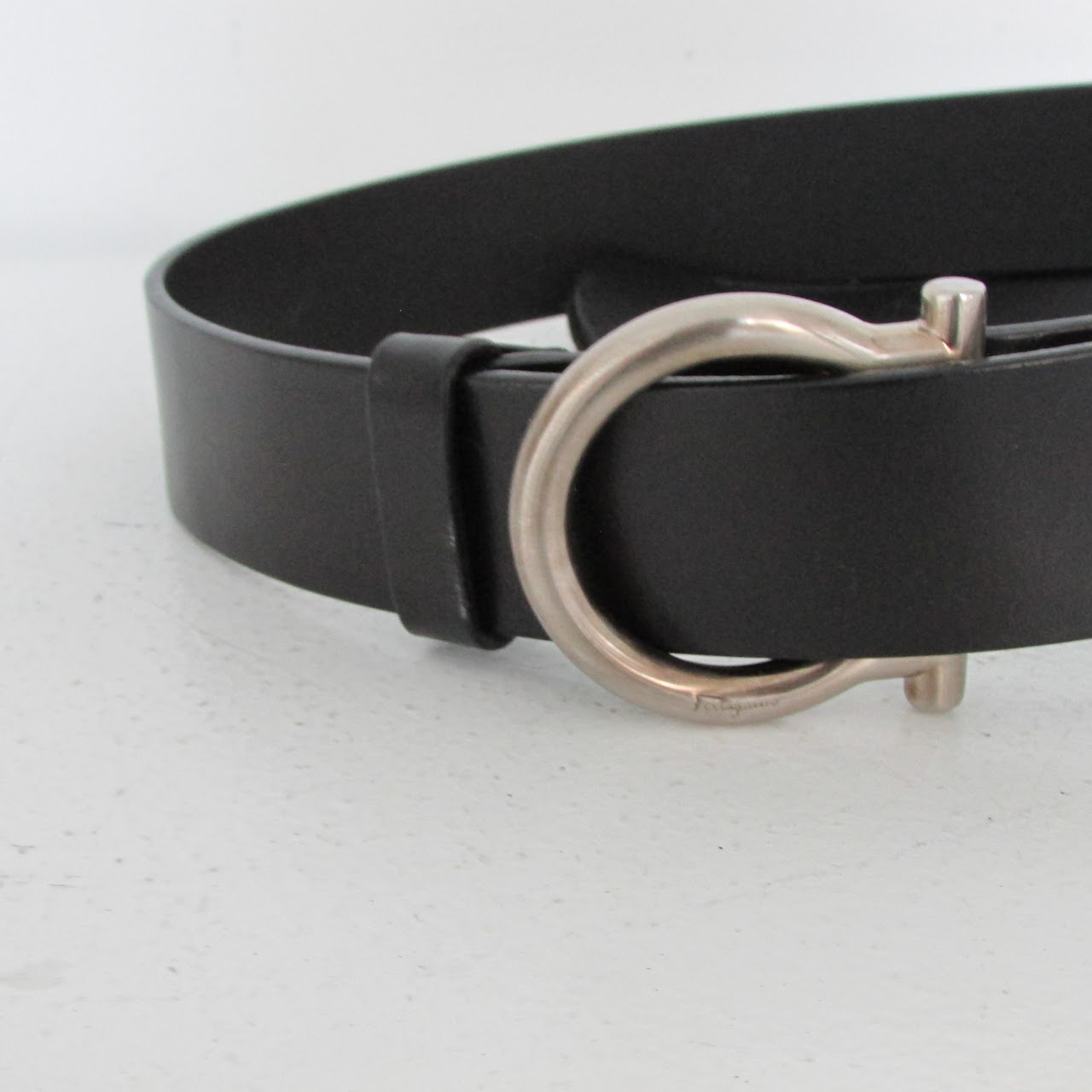 Salvatore Ferragamo Omega Logo Belt