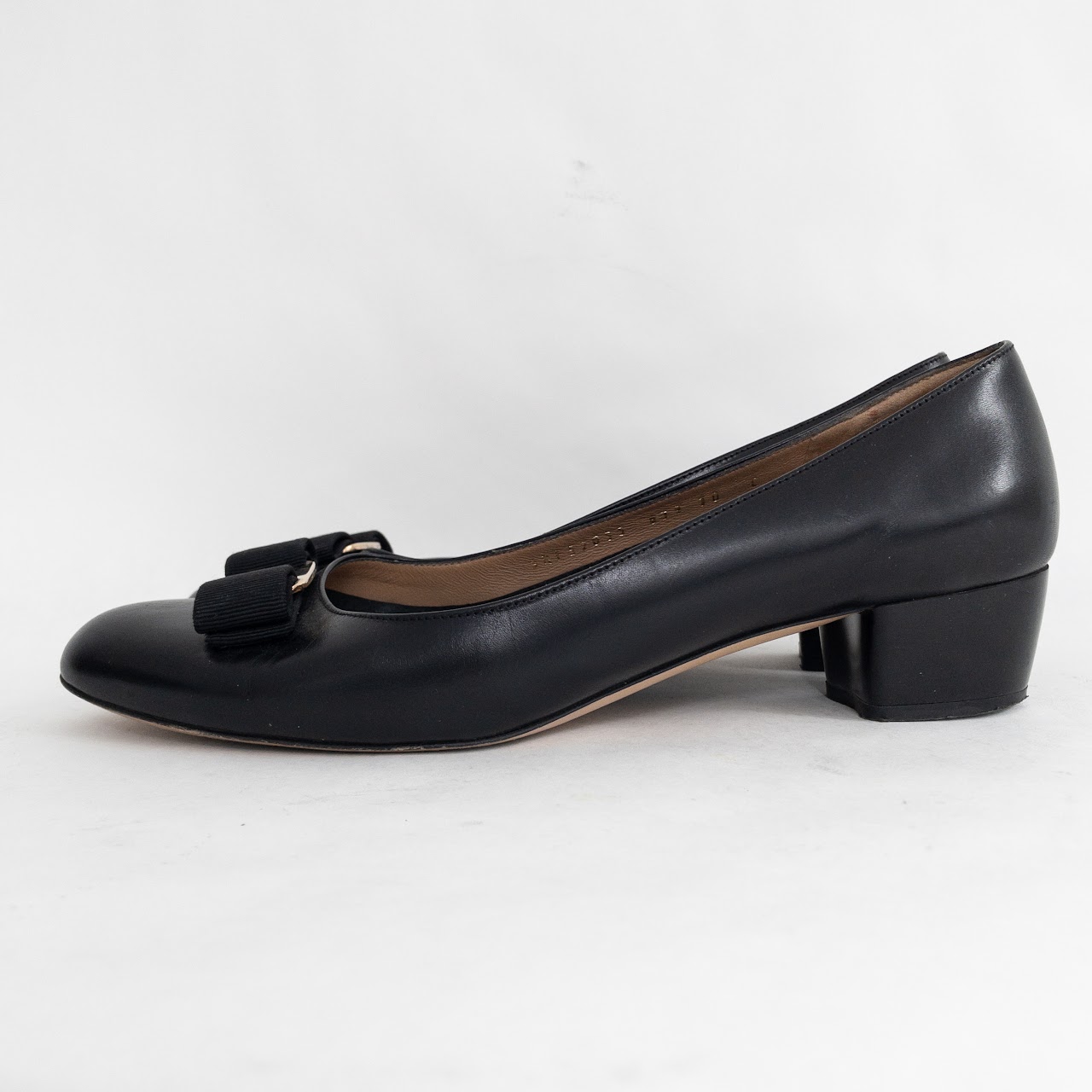 Ferragamo Low Heel Pumps