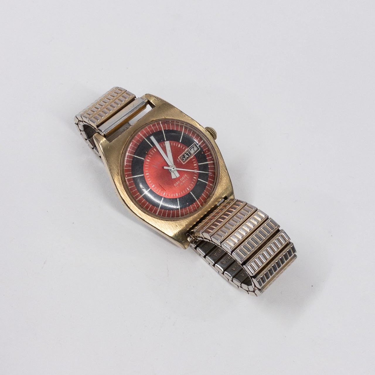 Vantage  17- Jewel Vintage Wristwatch