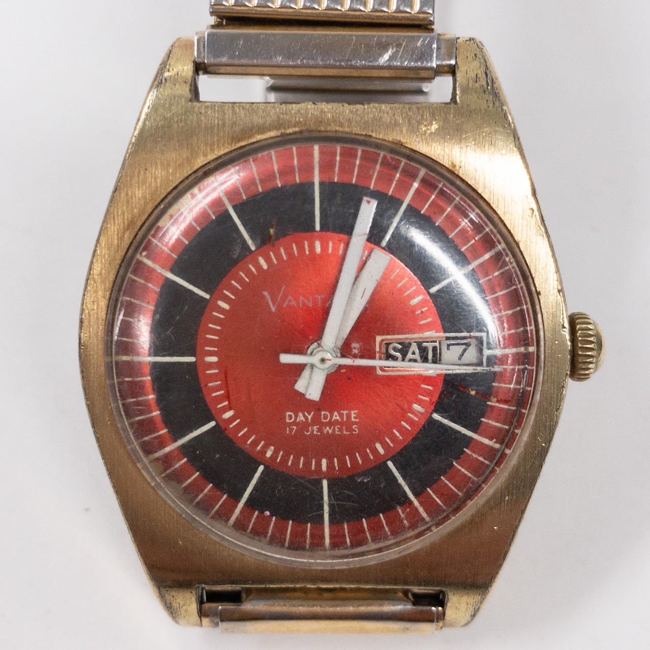 Vantage  17- Jewel Vintage Wristwatch