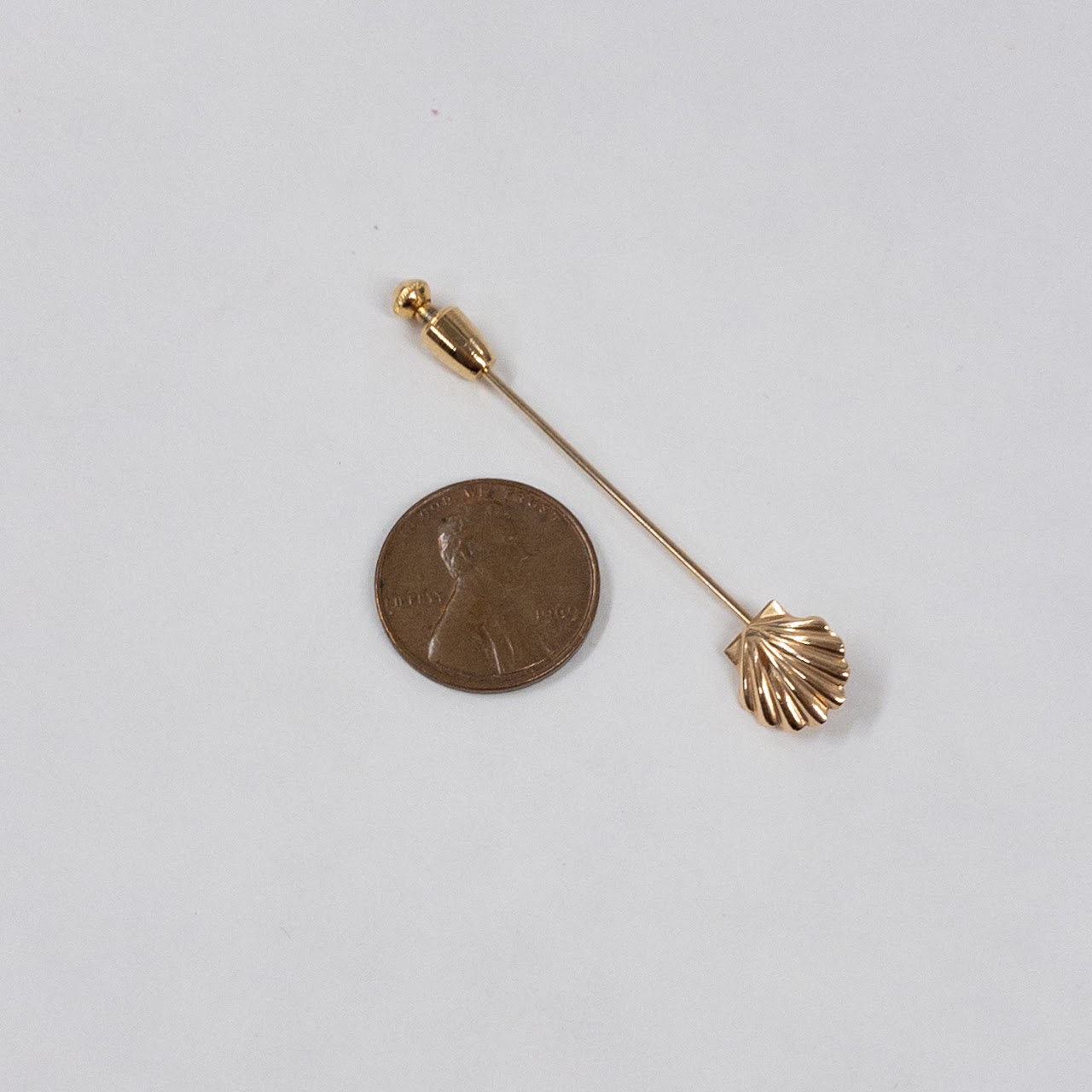 14K Gold Shell Hat Pin