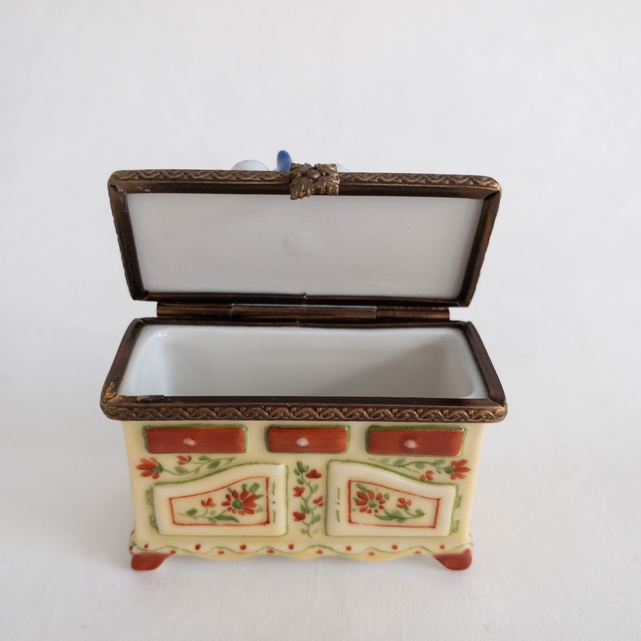 Limoges Tea Cabinet Pill Box
