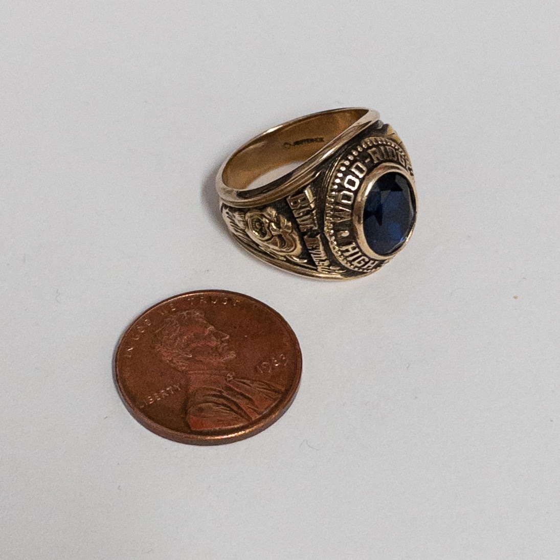 10K Gold and Blue Stone '70 Class Ring