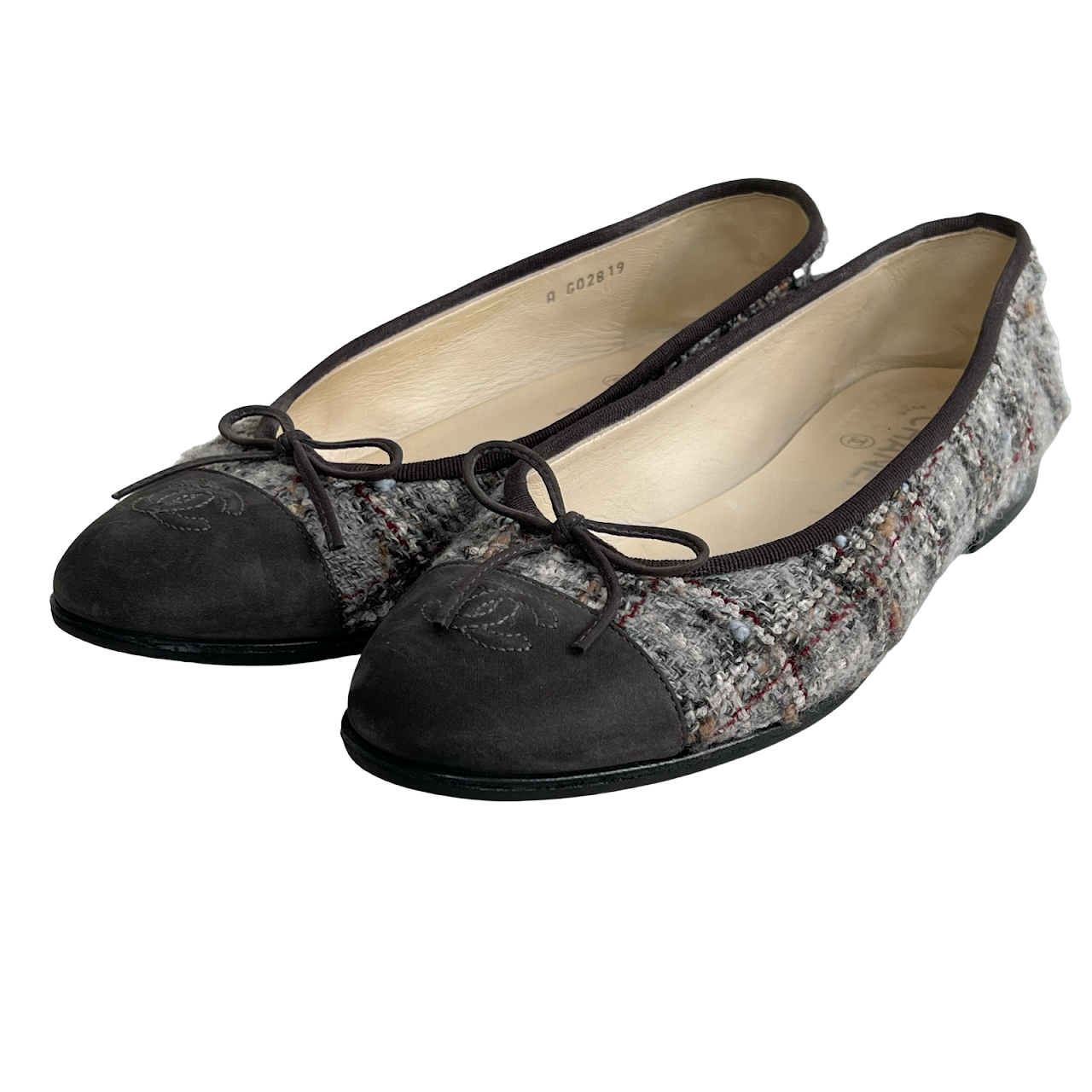 Chanel Black and White Tweed Cap Toe CC Bow Ballet Flats Size 38.5 Chanel |  The Luxury Closet