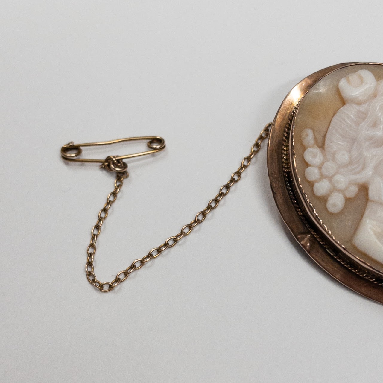 10K Gold Cameo Brooch