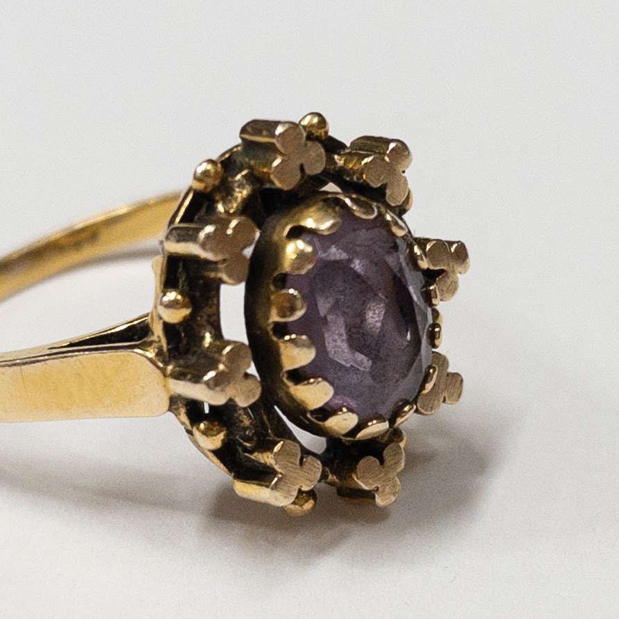 14K Gold & Purple Stone Ring