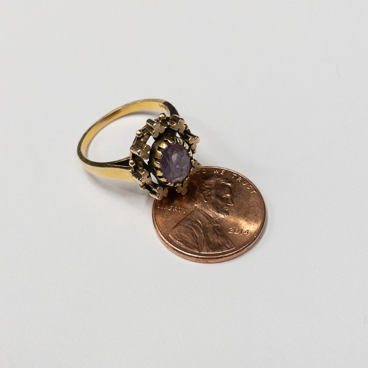 14K Gold & Purple Stone Ring