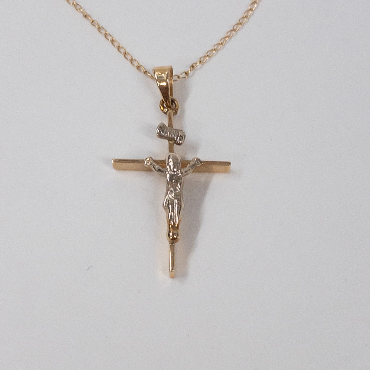 14K Gold Crucifix Pendant Necklace