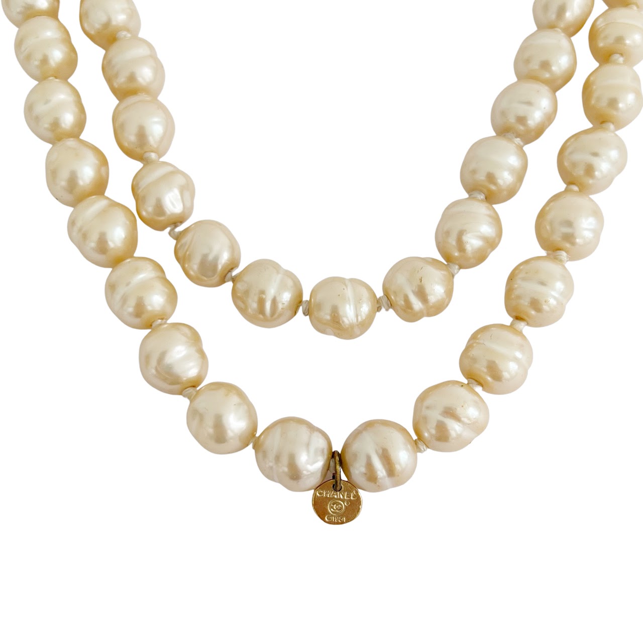 Chanel 1981 Pearl Necklace