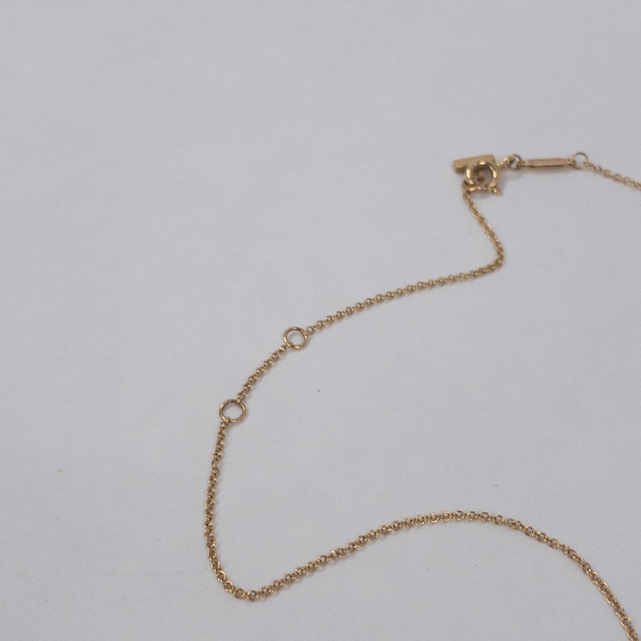 Tiffany & Co. 18K Gold Rolo Chain Necklace With T-Bar Pendant