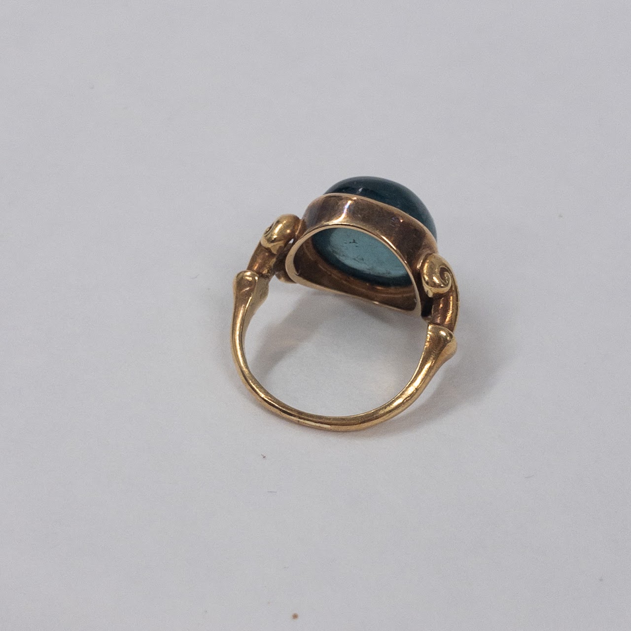 18K Gold Blue Glass Cabochon Ring