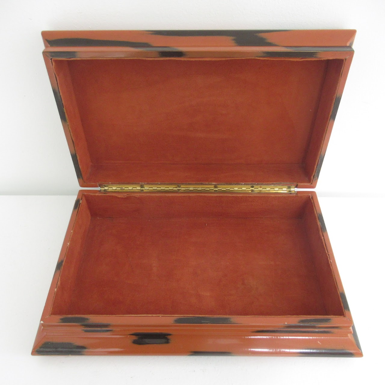 Lacquered Tiger Striped  Box