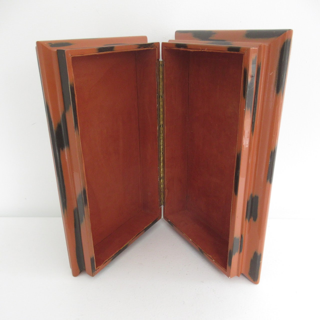 Lacquered Tiger Striped  Box