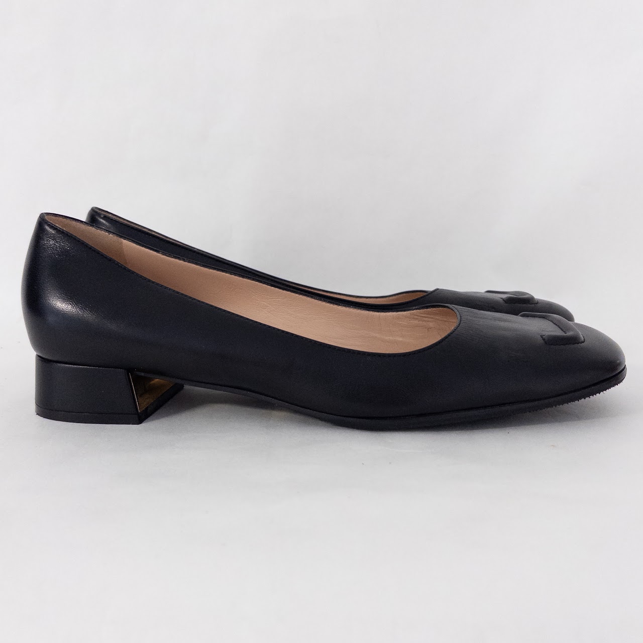 Gucci Square Toe Leather Flats