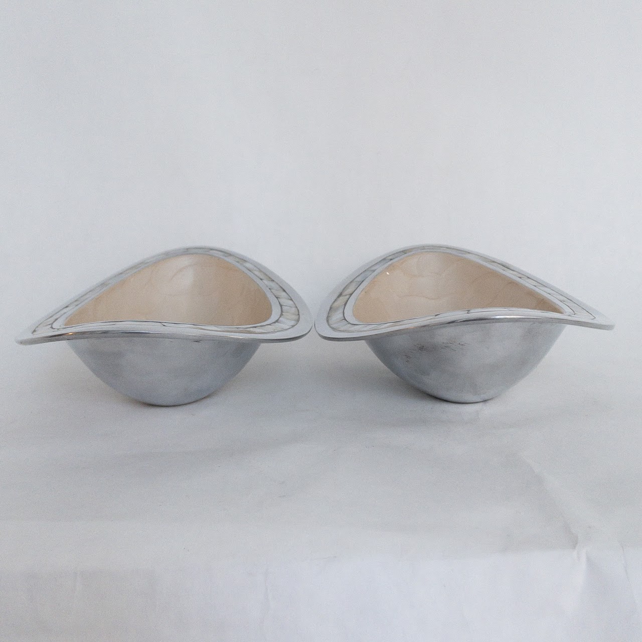 Julia Knight Oval Pagoda Bowl Pair