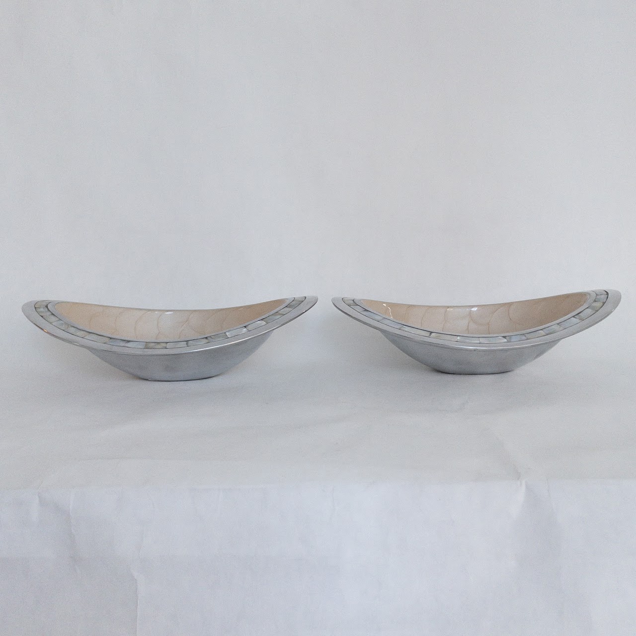 Julia Knight Oval Pagoda Bowl Pair