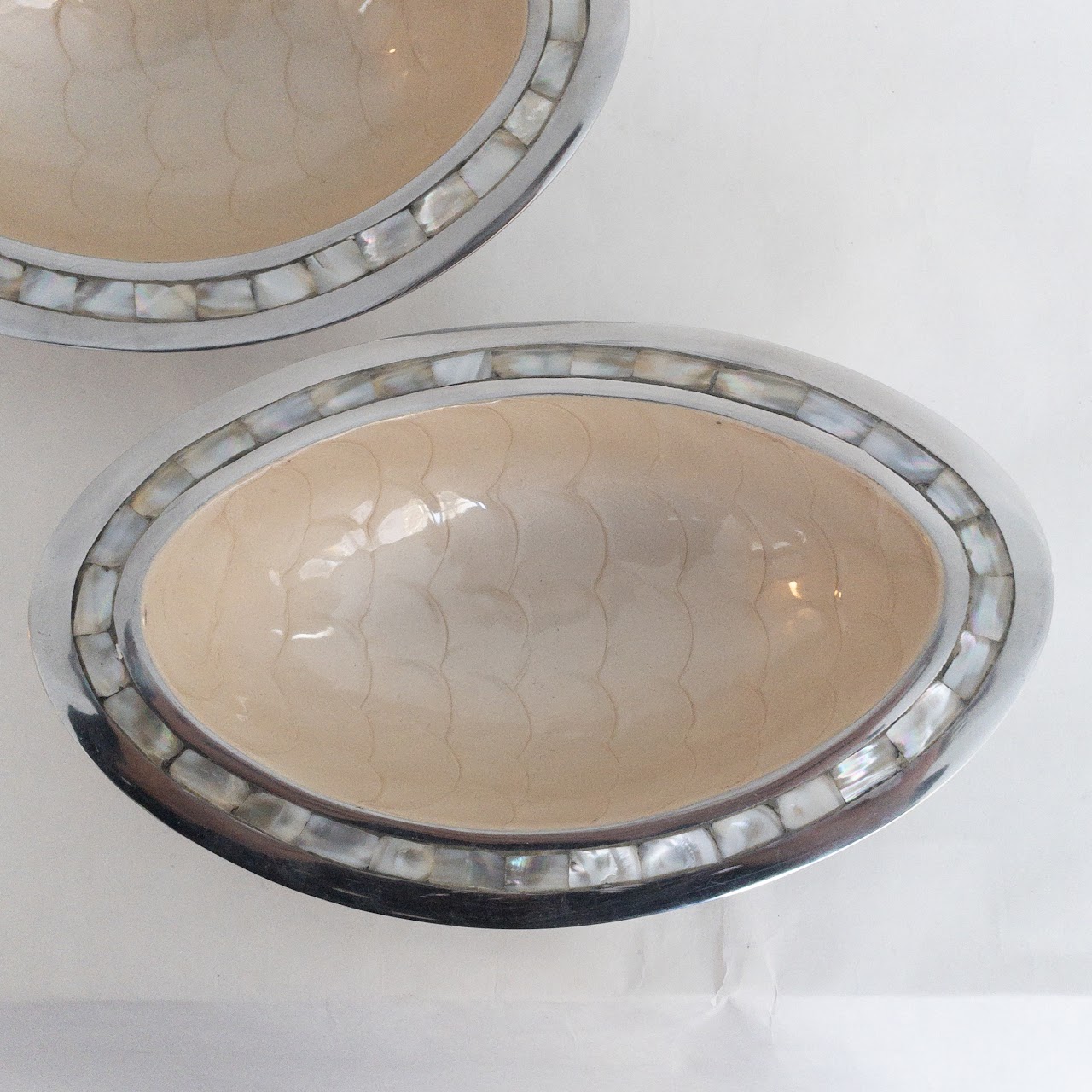 Julia Knight Oval Pagoda Bowl Pair