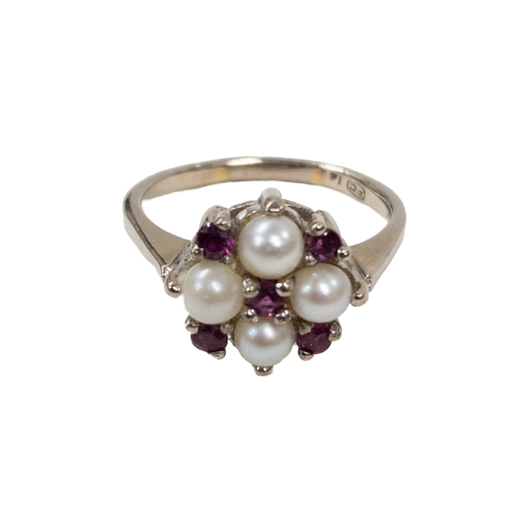 14K White Gold Ring with Pearls and Garnets