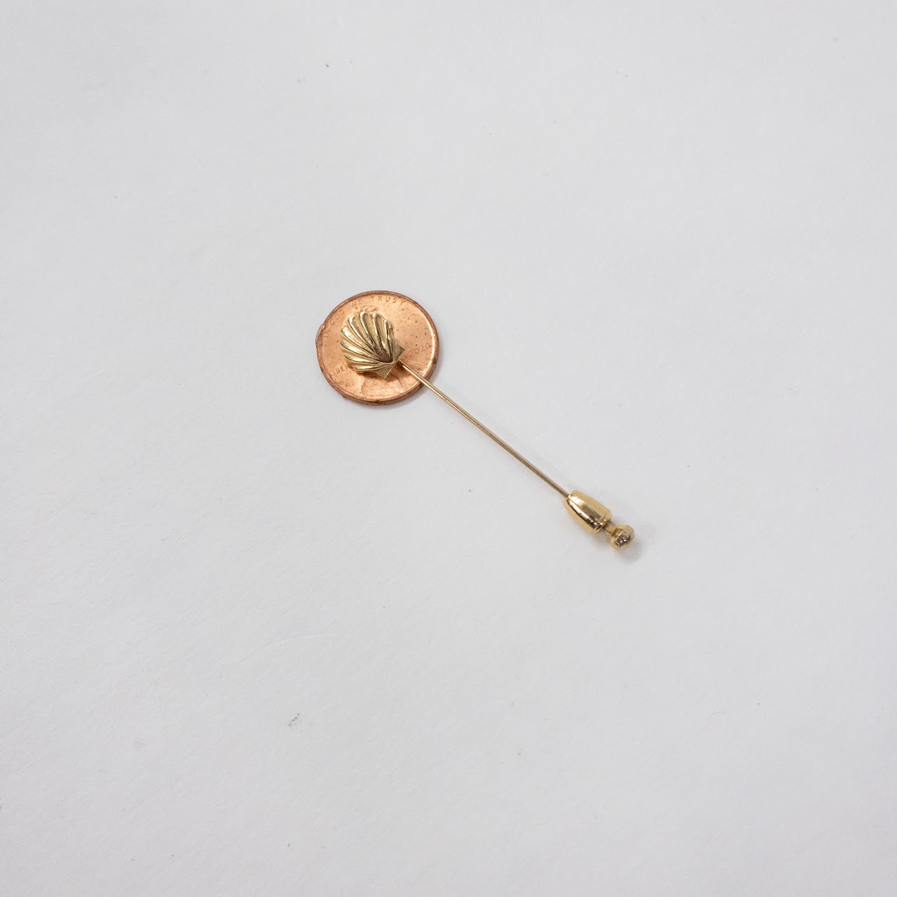 14K Gold Shell Stick Pin