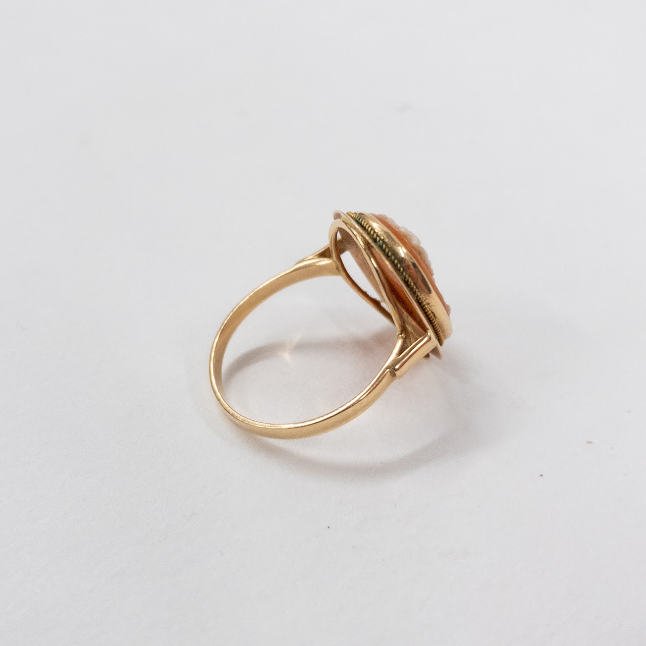 14K Gold Cameo Ring