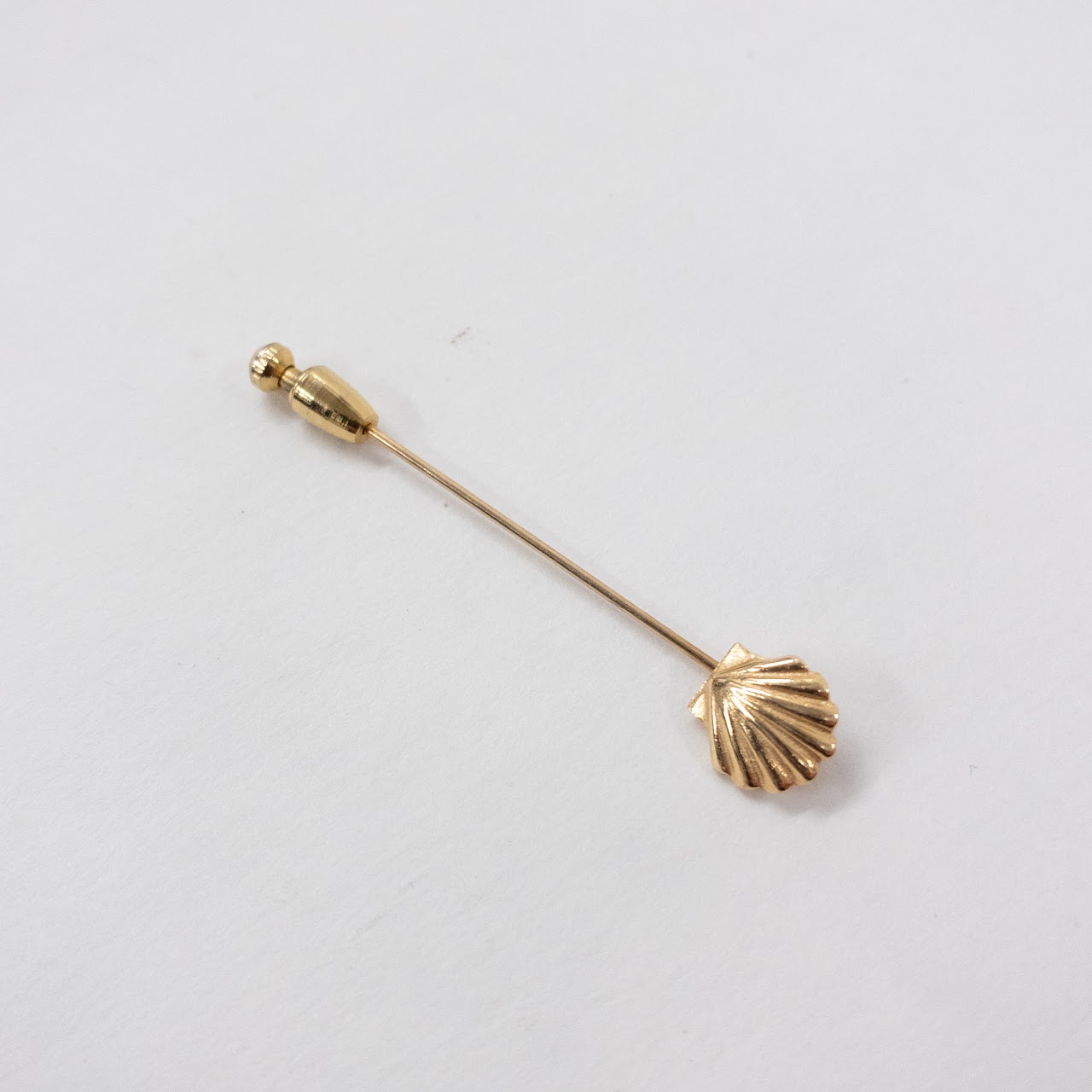 14K Gold Shell Stick Pin