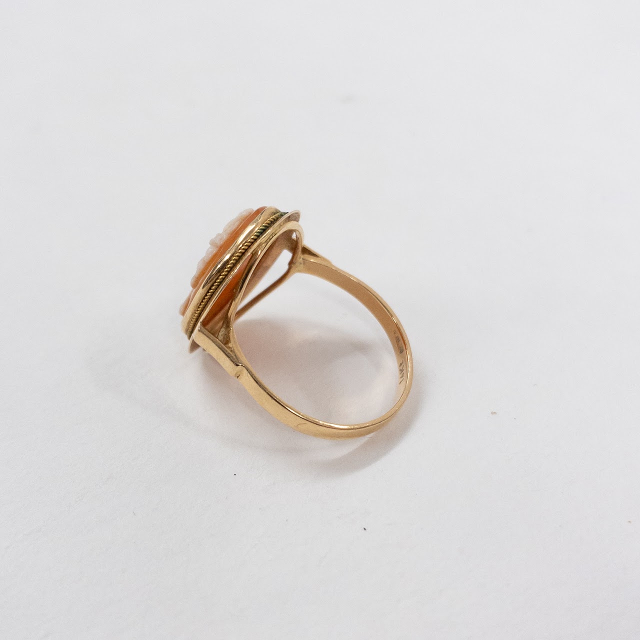 14K Gold Cameo Ring