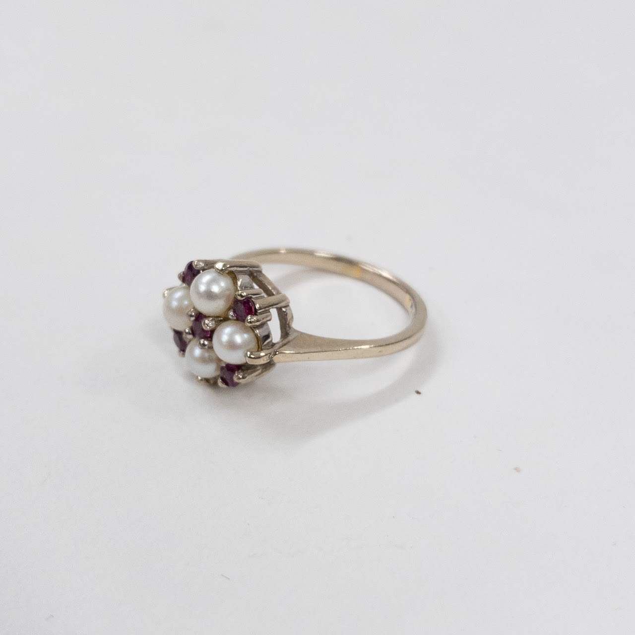 14K White Gold Ring with Pearls and Garnets