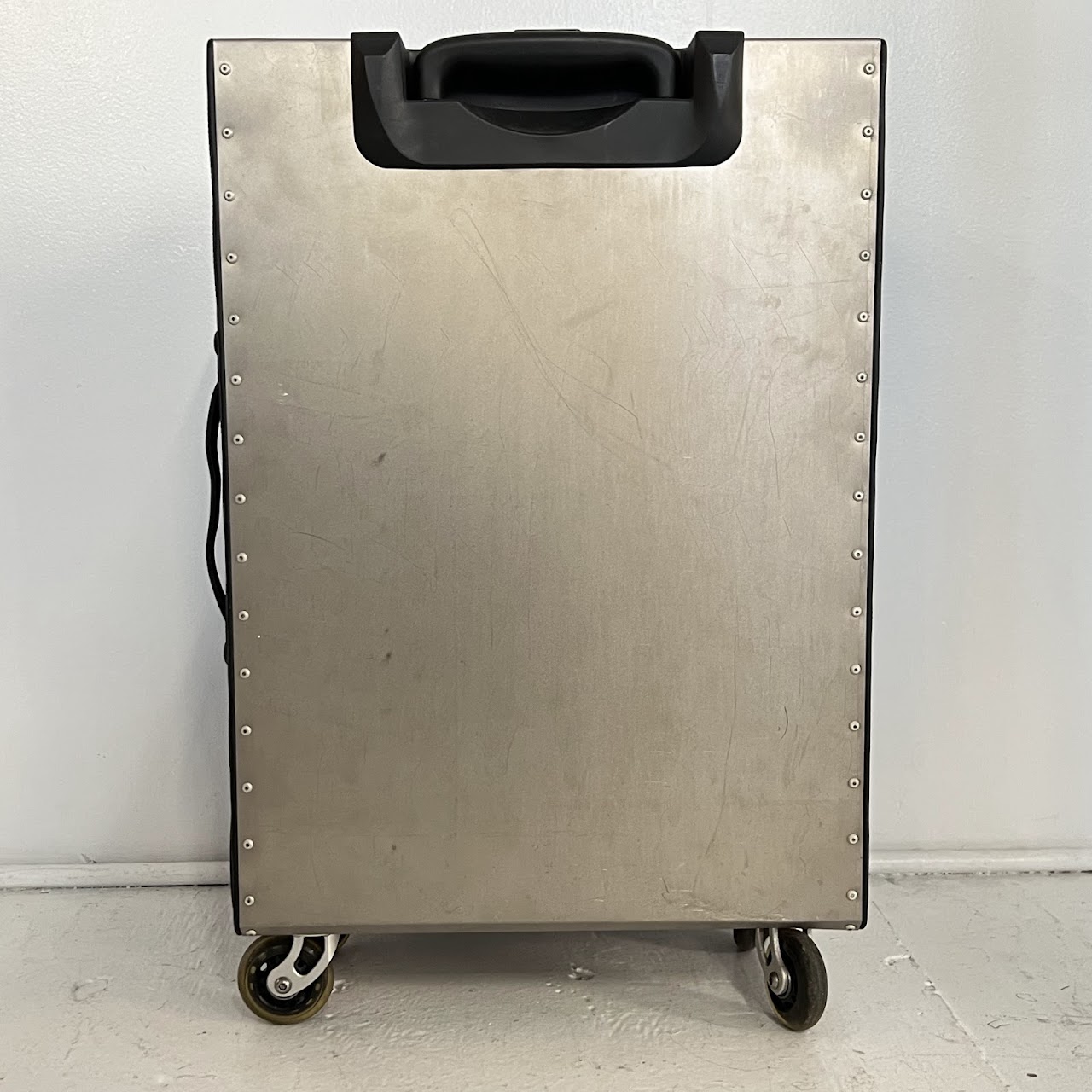 Desertika Italian Titanium and Performance Nylon Rolling Suitcase