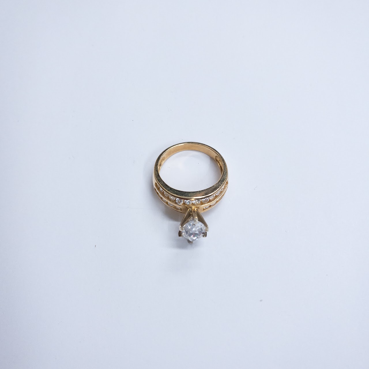 14K Gold and Clear Stone Ring