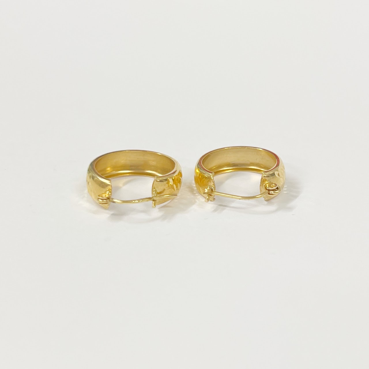 14K Gold Diamond Cut Hoop Earrings