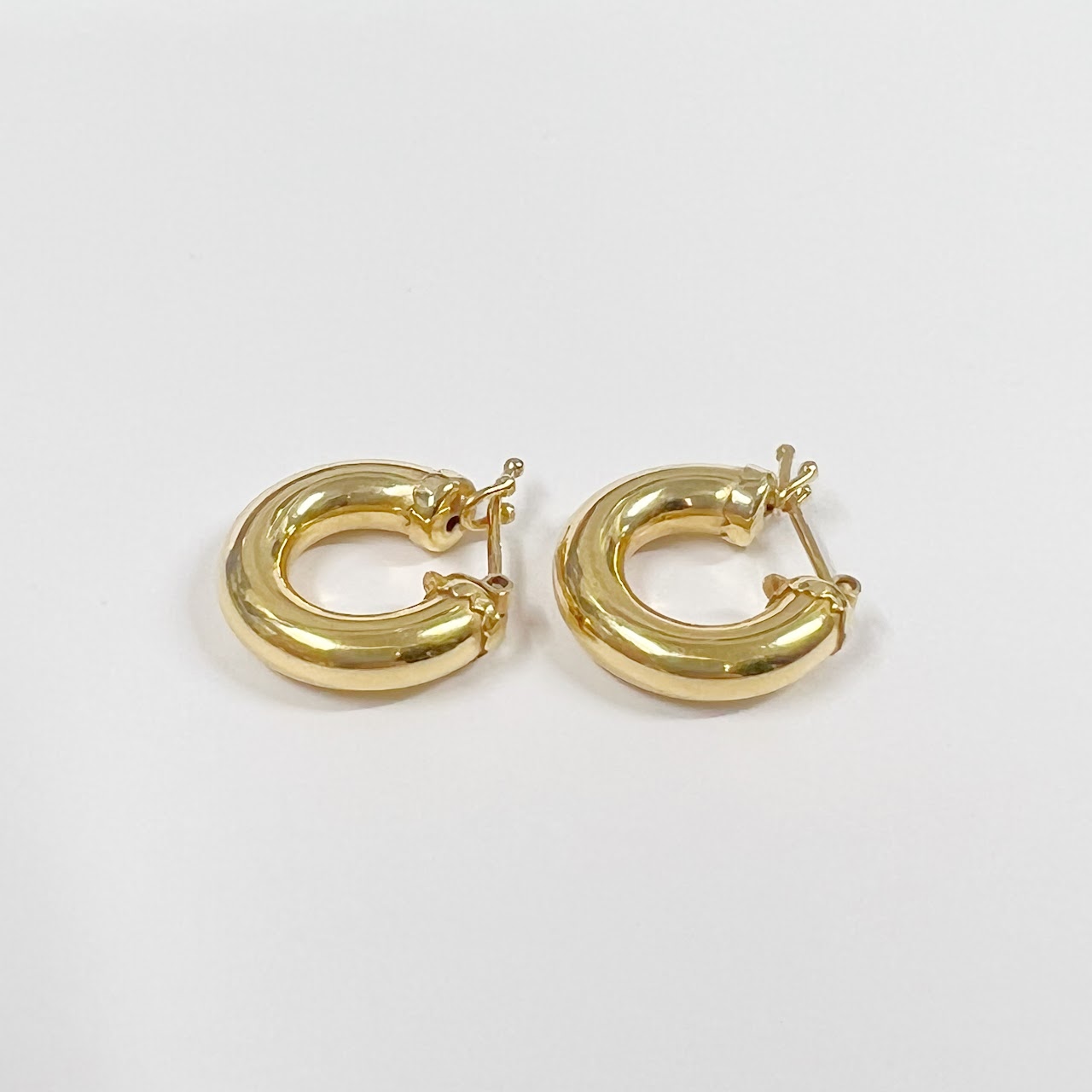 14K Gold Tubular Hoop Earrings