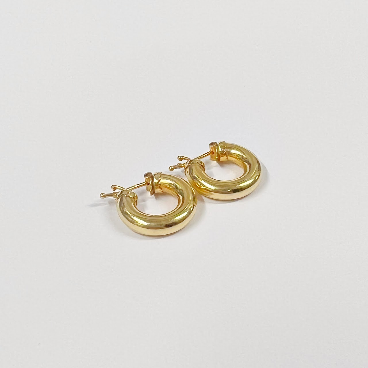 14K Gold Tubular Hoop Earrings