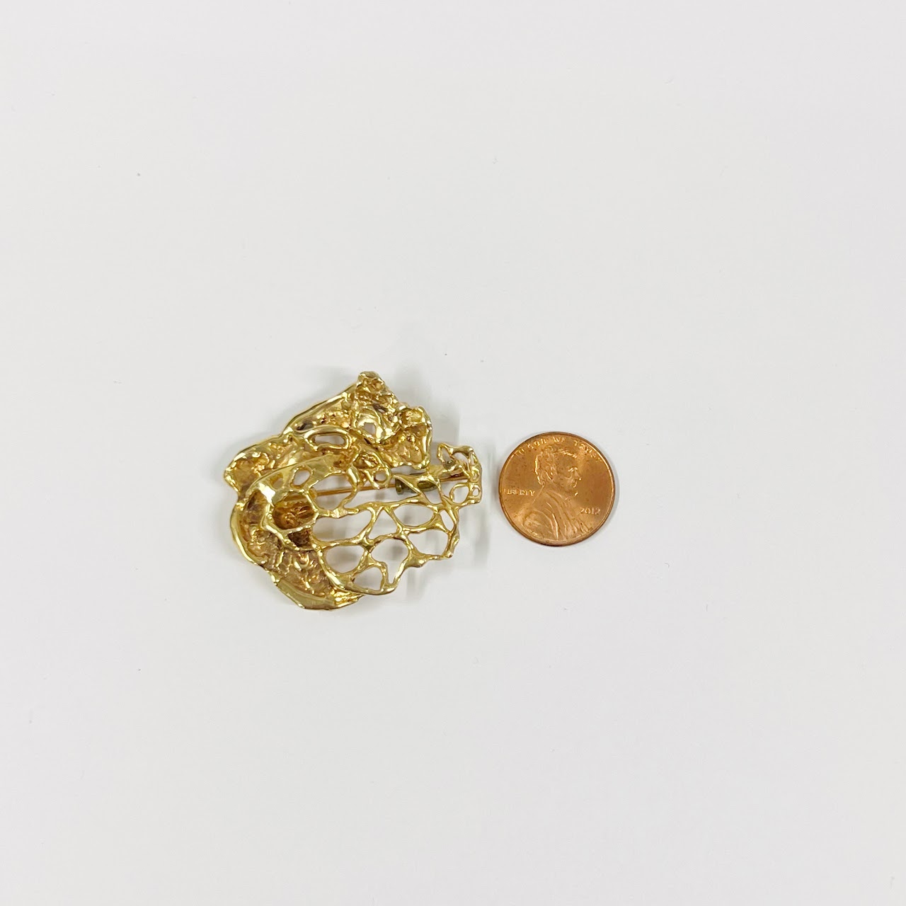 14K Gold Openwork Brooch