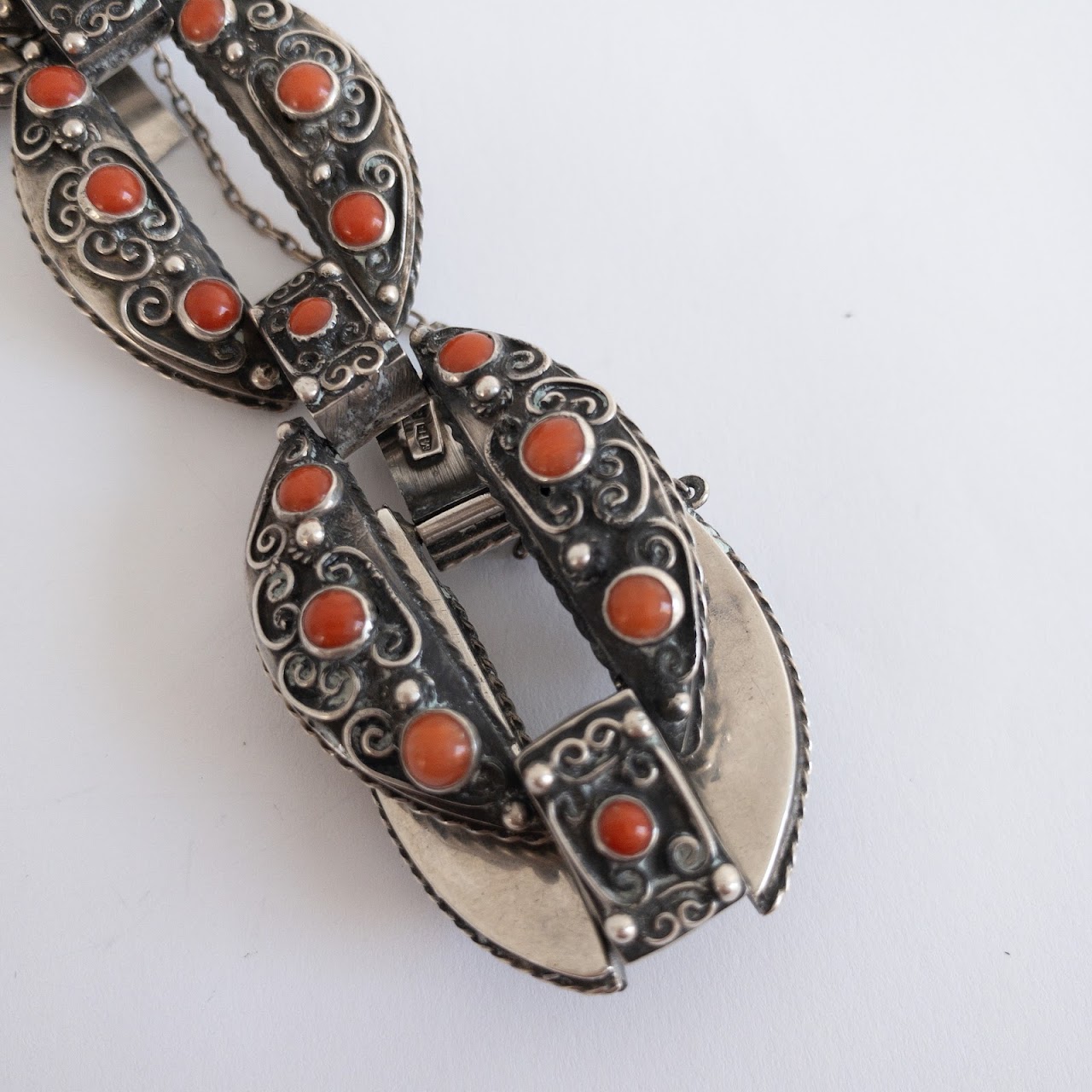 800 Silver & Coral Bracelet