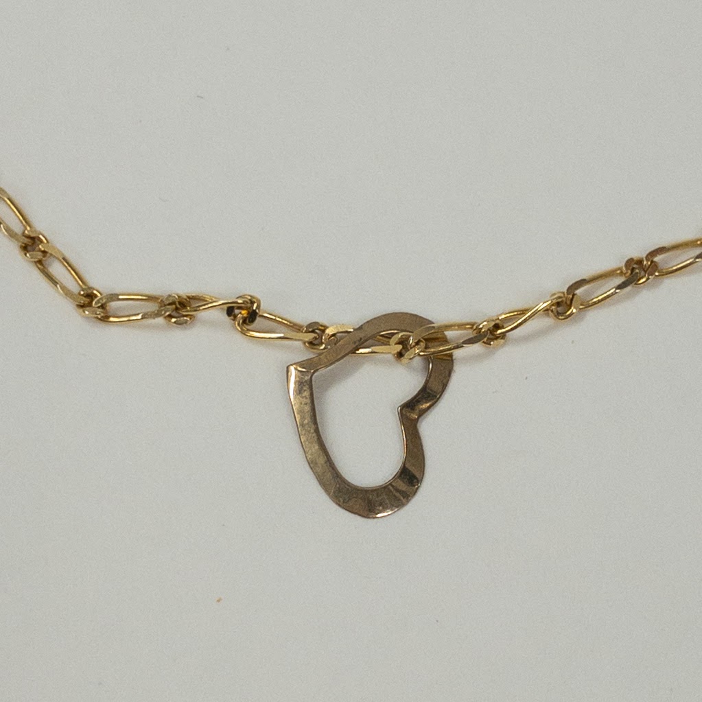 14K Gold Fancy Link Chain & Heart Pendant