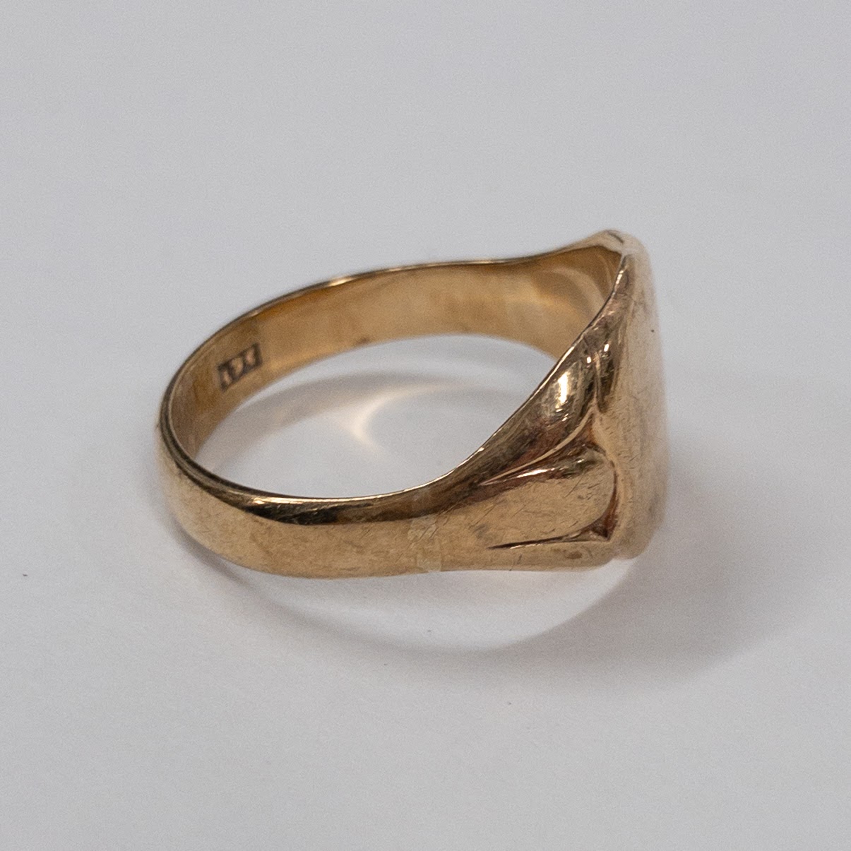 10K Gold Badge Front Ring