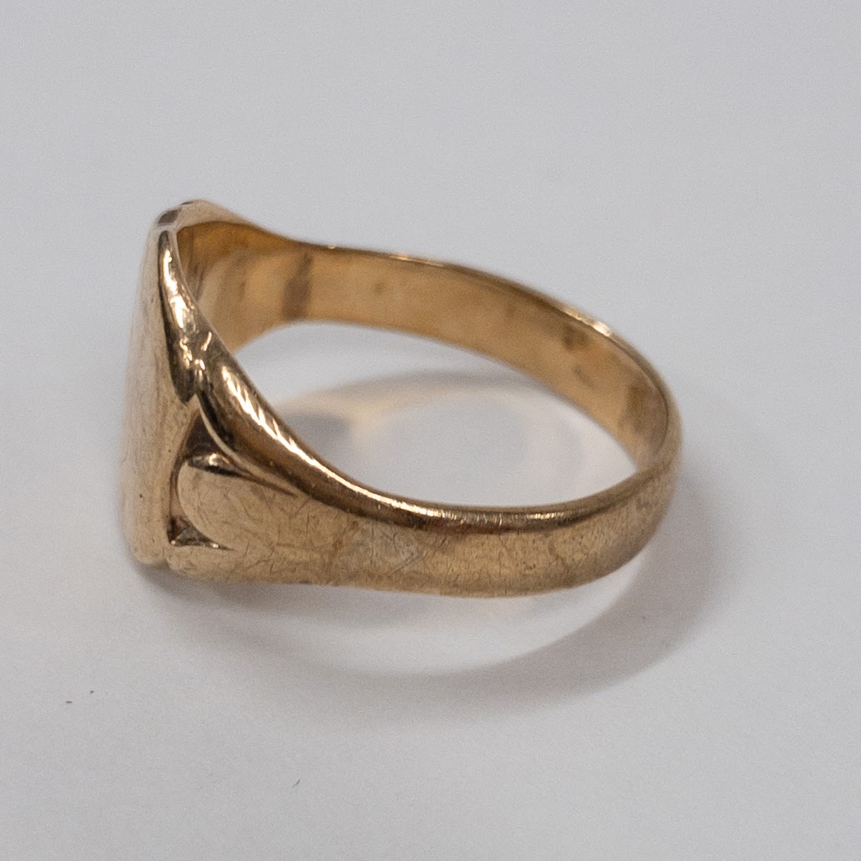 10K Gold Badge Front Ring