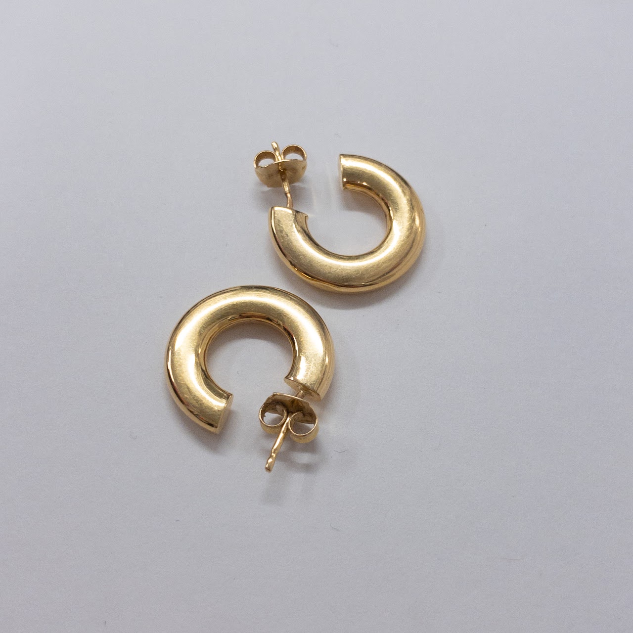 18K Gold Open Hoop Earrings