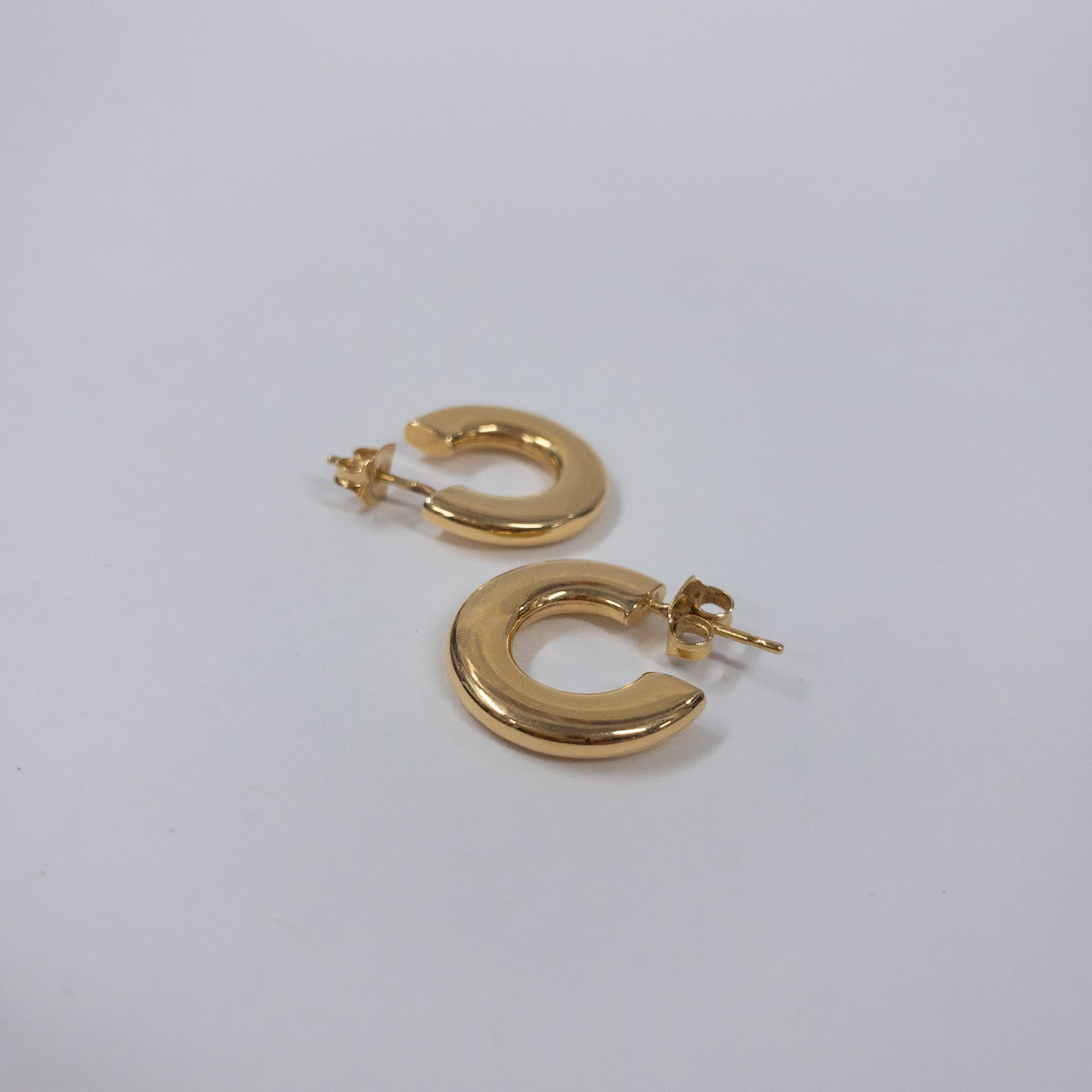 18K Gold Open Hoop Earrings