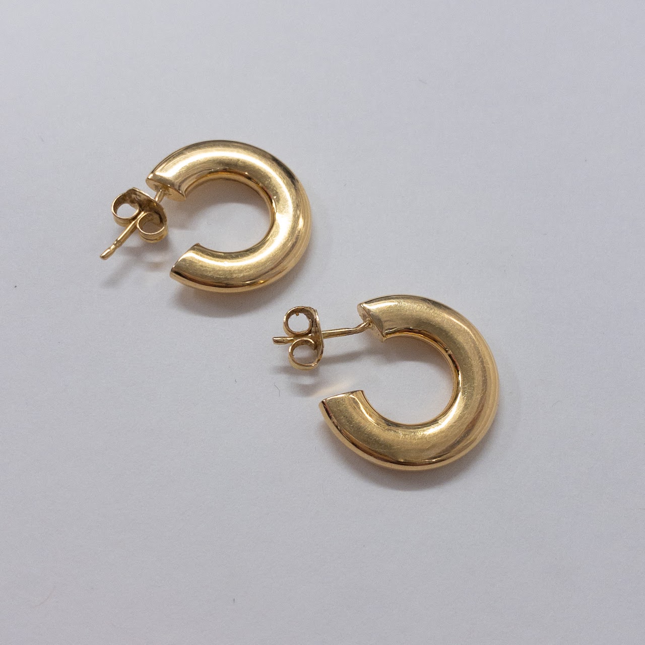 18K Gold Open Hoop Earrings