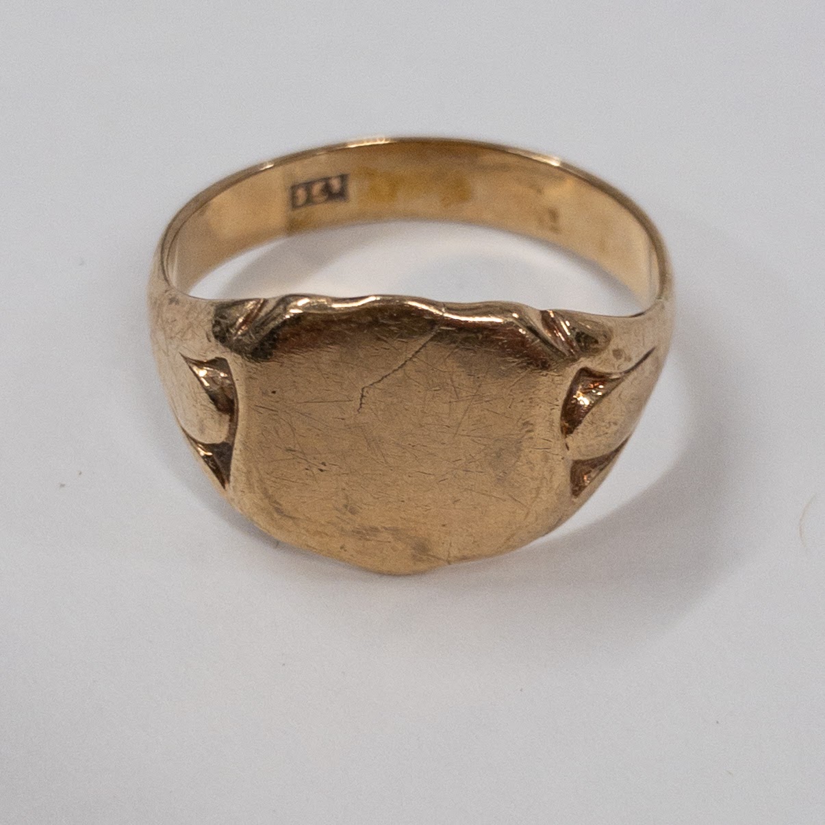 10K Gold Badge Front Ring