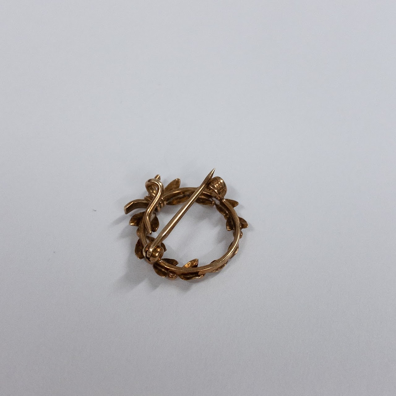 14K Gold Mini Wreath Brooch