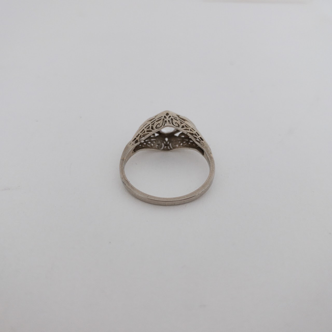 10K White Gold & White Topaz Vintage Ring